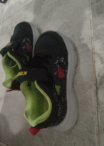 26 Beden Renkli Erkek Çocuk Spor Ayakkabı Velcro