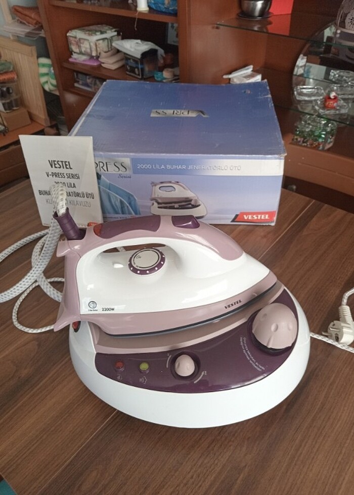 Buhar Jenaratörlü ütü  VESTEL V-Press 2000 - Görsel 2