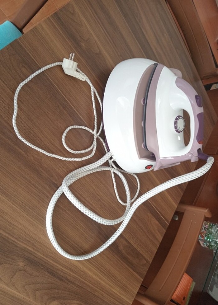 Buhar Jenaratörlü ütü  VESTEL V-Press 2000 - Görsel 4