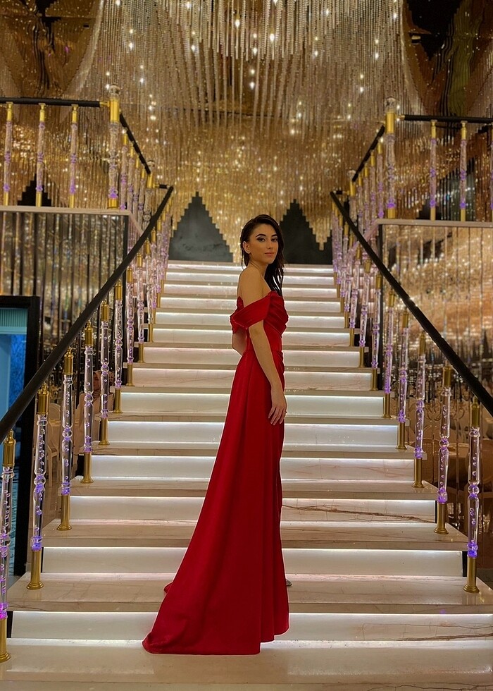 Kırmızı zaten abiye - Görsel 3