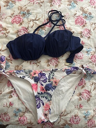 mavi bikini