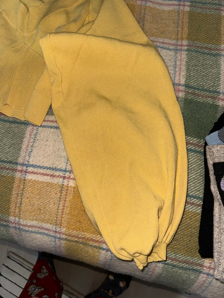 Sarı Kadın crop - Görsel 2