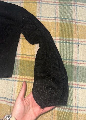 siyah pullu crop - Görsel 2