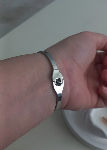 Gri Yılan Desenli Tokalı Kadın Bileklik - Görsel 3