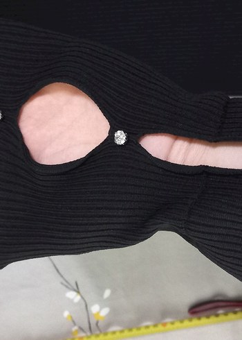 siyah triko kazak 2 defa giyildi - Görsel 3