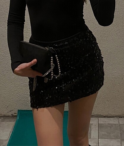 Siyah Pul Payet Etek