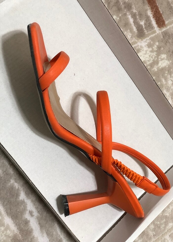 Turuncu tam yazlık topuklu ayakkabı - Görsel 3