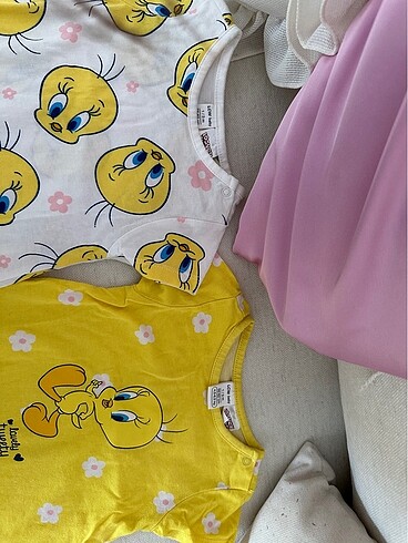 0-3 Ay Beden sarı Renk LC Waikiki Tweety 2li Şort Tulum
