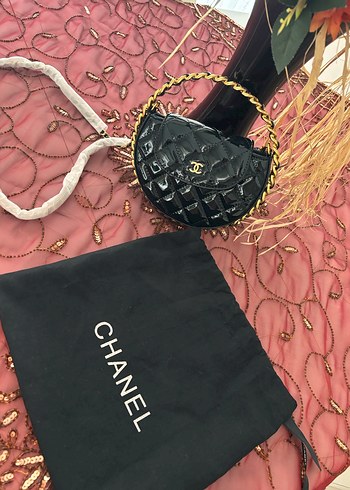  Beden Zincir Detaylı Siyah Chanel Deri Çanta