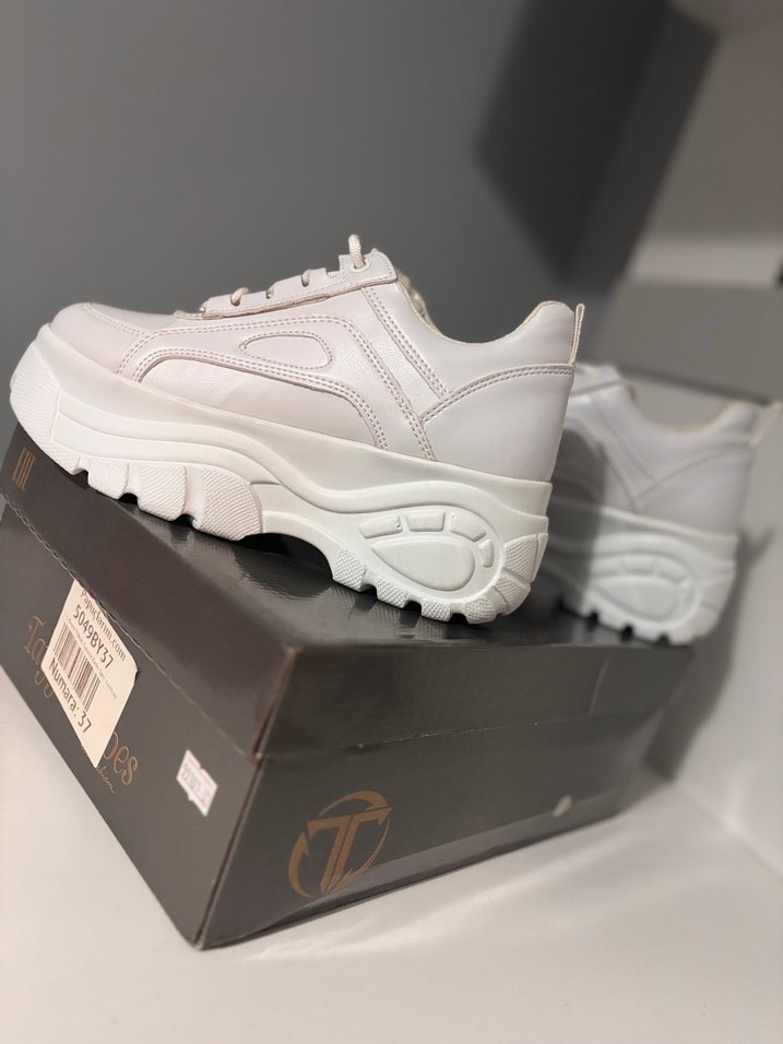 Spor Ayakkabı - Görsel 2