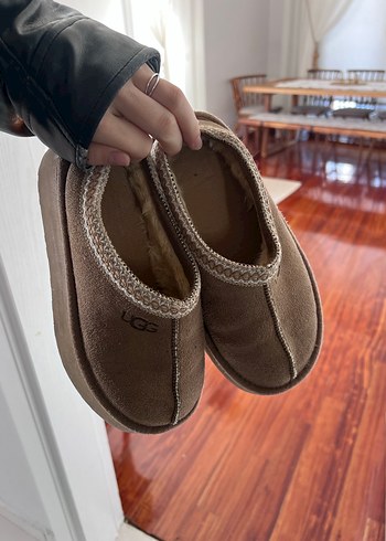 37 Beden Ugg tazz 37