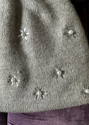 Network Tüylü Ponponlu Gri Kadın Bere - Görsel 2