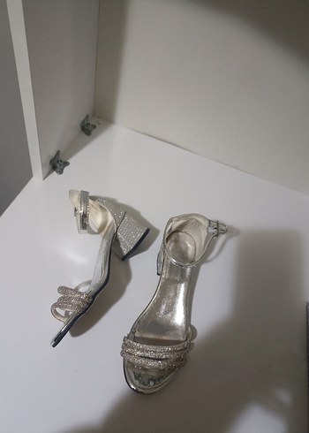 Şeffaf kız çocuk ayakkabiTopuklu - Görsel 3