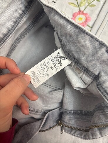 31 Beden mavi Renk Pantolon