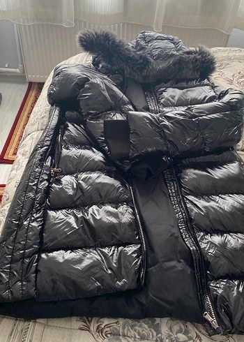 Kürk Detaylı Siyah Kadın Kışlık Mont - Görsel 5