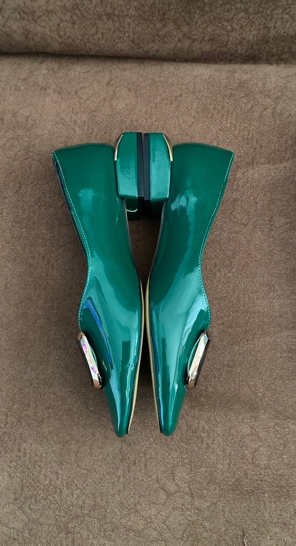 Yeşil Parlak Tokalı Kadın Düz Ayakkabı - Görsel 2