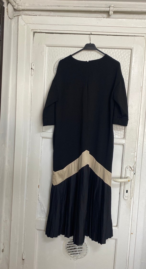 Siyah Pilili Uzun Keten Elbise - Görsel 3