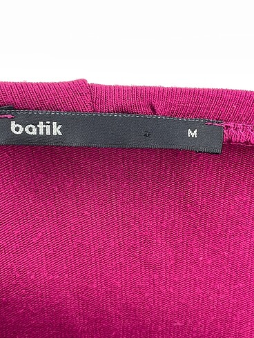 m Beden çeşitli Renk Batik Bluz %70 İndirimli.