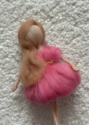 Pembe Yün Kumaştan Büyük Boy Bebek - Görsel 2