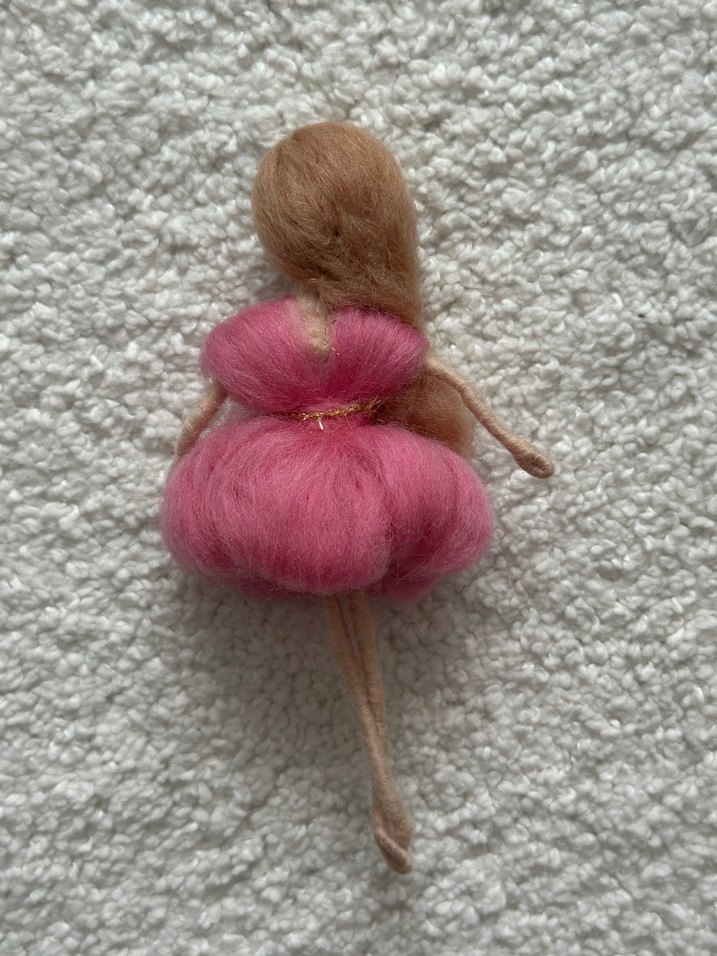 Pembe Yün Kumaştan Büyük Boy Bebek - Görsel 3