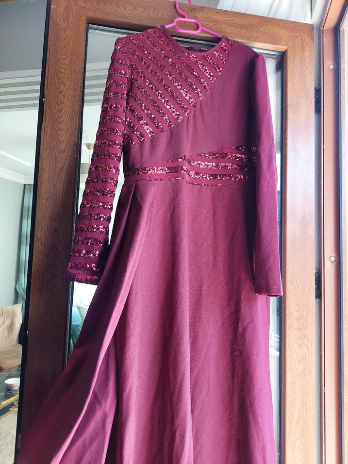 Bordo İşlemeli Uzun Abiye Elbise 38 Beden - Görsel 5