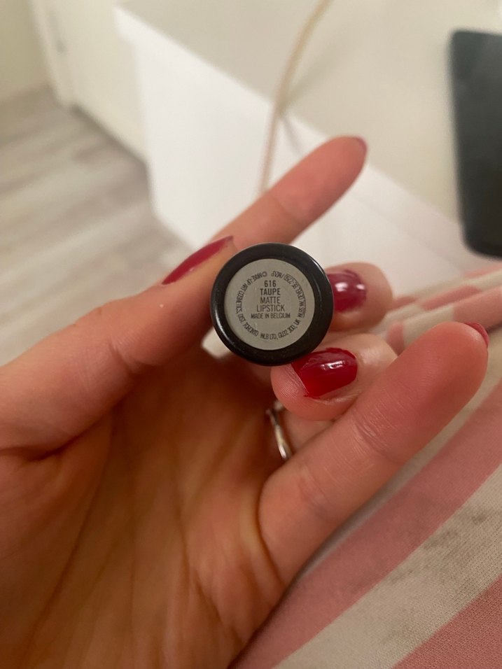 MAC orijinal 616 taupe Ruj - Görsel 2