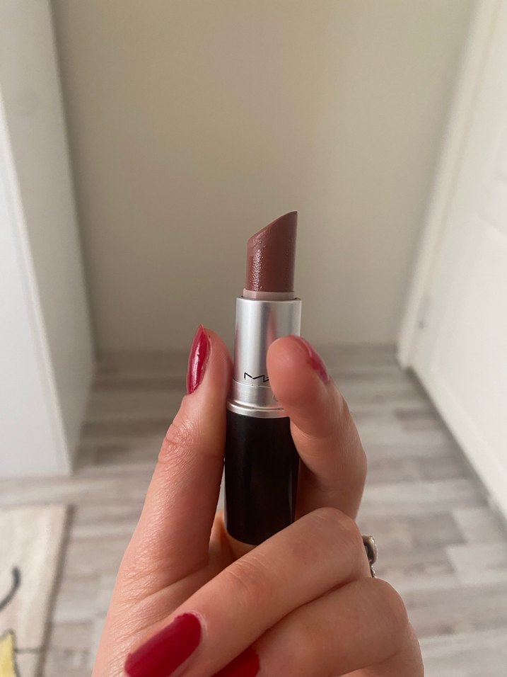 MAC orijinal 616 taupe Ruj - Görsel 3