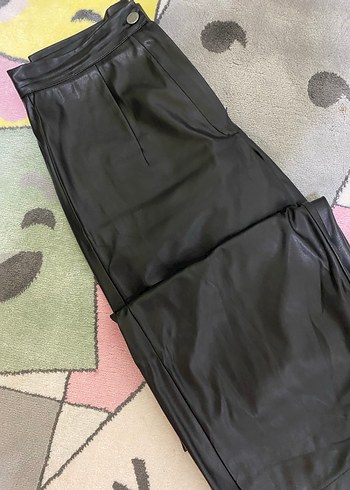 Bershka Siyah Deri Kadın  Pantolon - Görsel 3