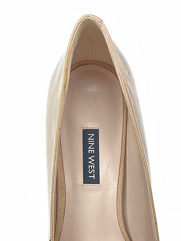 40 Beden çeşitli Renk Nine West Stiletto %70 İndirimli.