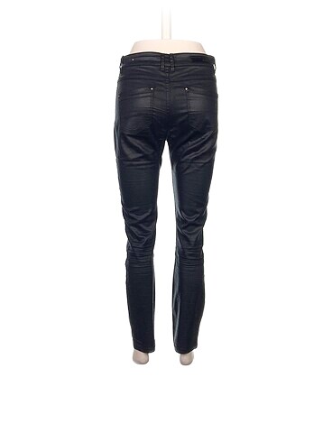 36 Beden Stradivarius Skinny %70 İndirimli.