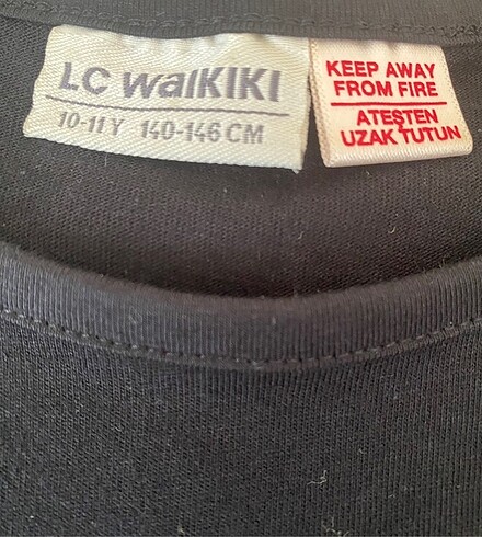 10 Yaş Beden siyah Renk LC WAİKİKİ Cocuk Elbise . 10-11 yaş.