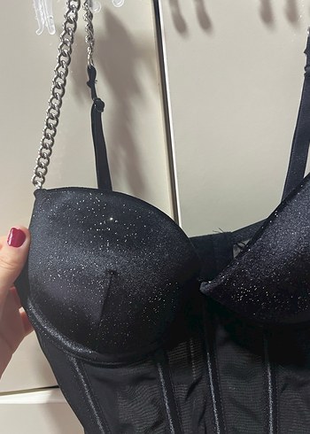 Zincir Detaylı Siyah Strappy Goth Büstiyer - Görsel 4