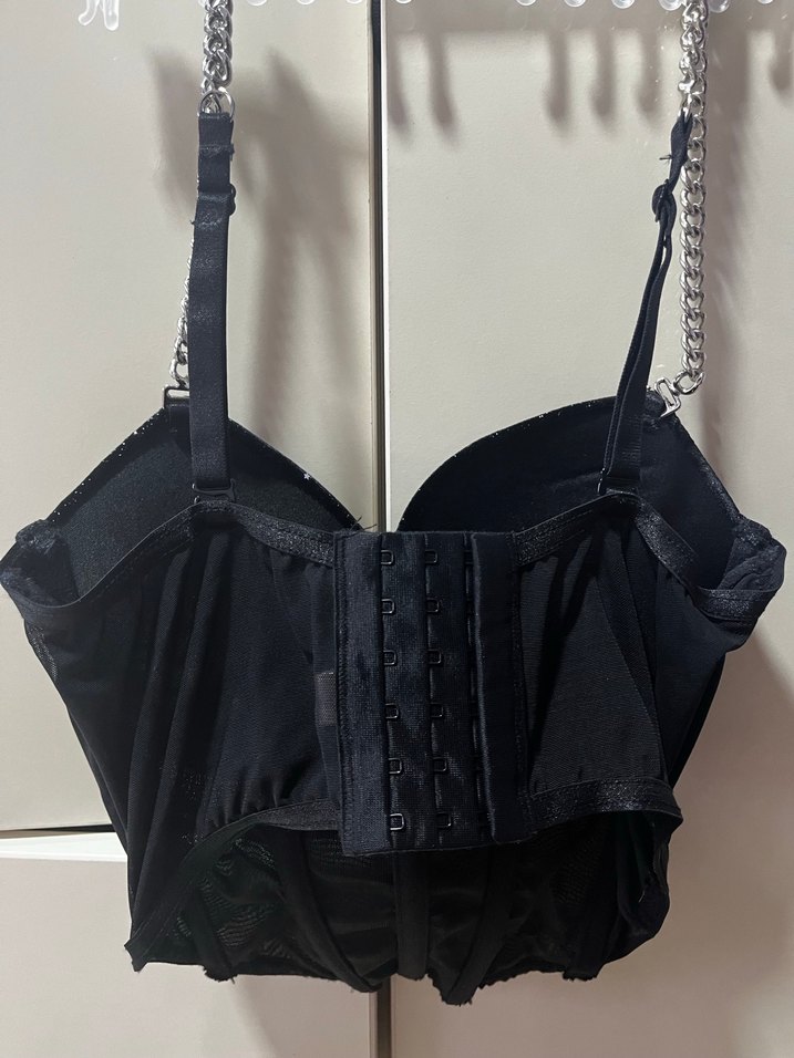 Zincir Detaylı Siyah Strappy Goth Büstiyer - Görsel 3