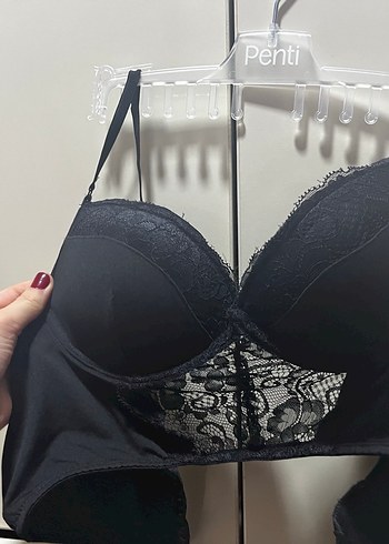 Siyah Gotik Dantel Detaylı Midi Sütyen - Görsel 2