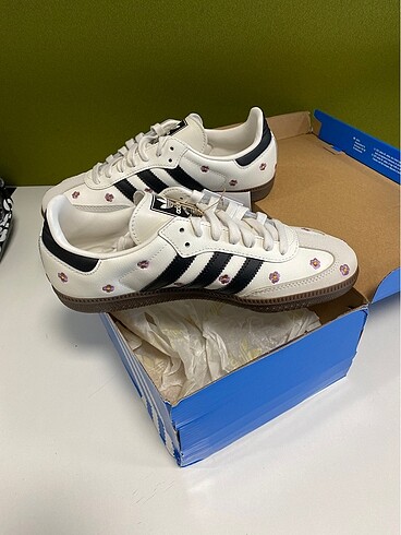 40 Beden Adidas Samba Floral