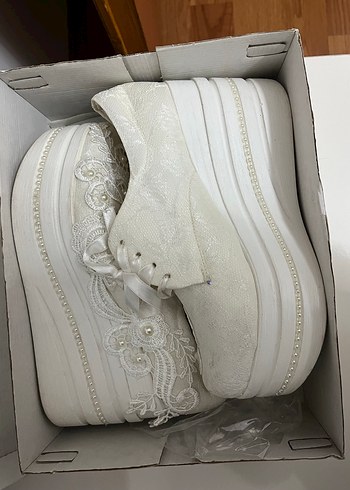 Dantel & İnci Detaylı Dolgu Taban Ayakkabı - Görsel 4