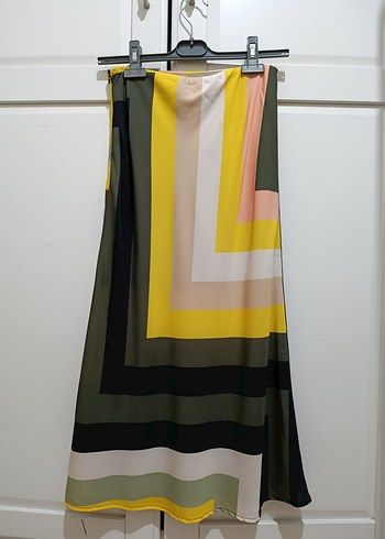 Çok Renkli Kadın Çizgili Etek - Görsel 3
