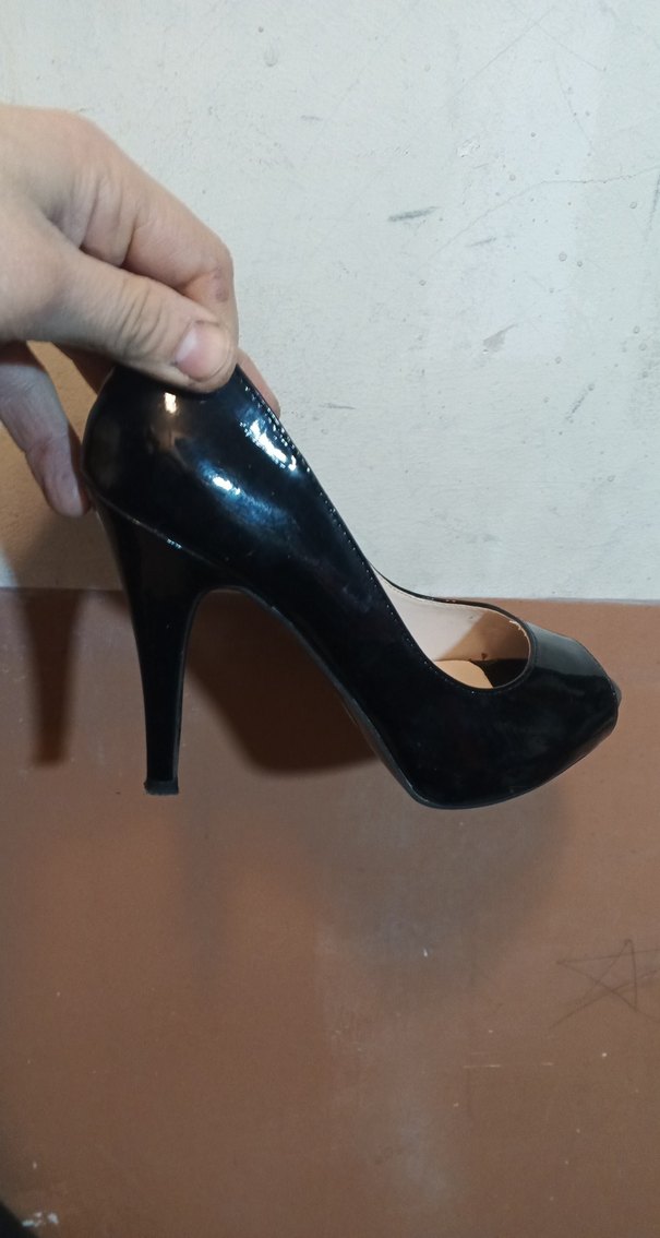 Siyah Parlak Stiletto Topuklu Kadın Ayakkabı - Görsel 2