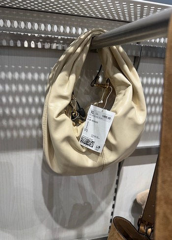 Bej Detaylı Kadın Omuz Çantası. Yeni etiketli Marka H&M