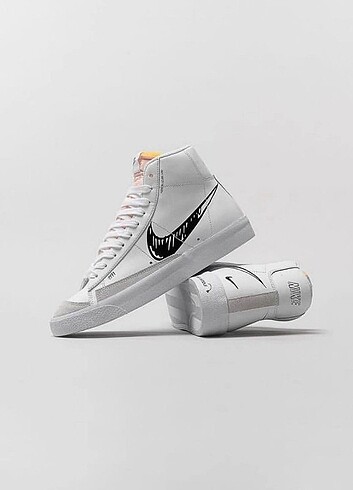 nike blazer mid 77 sketc