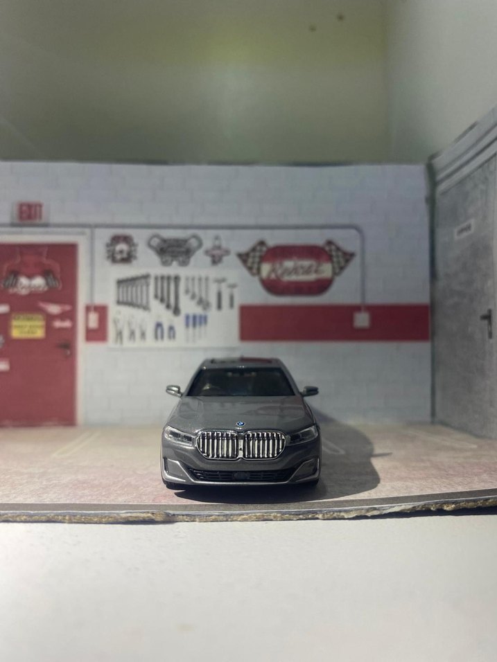 mini gt kesinlikle hatasızdır kutusu hasarsız - Görsel 3