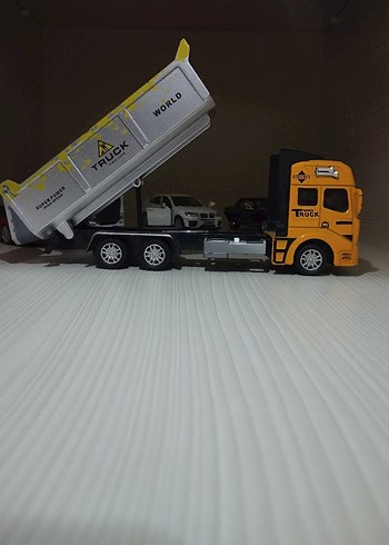 Hot Wheels Sarı Renkli Oyuncak Kamyon hasarsız