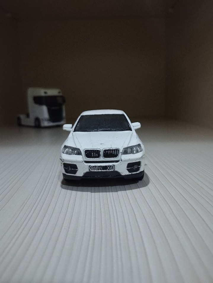 BMW beyaz ufak hatalı - Görsel 2