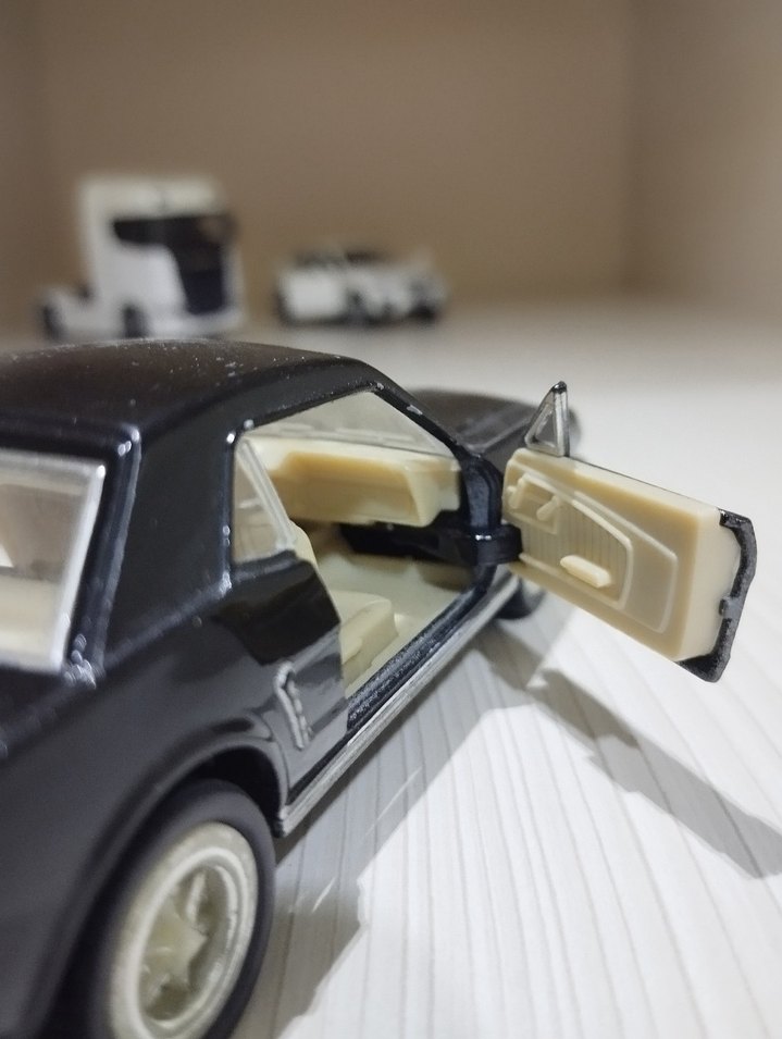 Klasik Siyah Oyuncak Araba mustang - Görsel 4