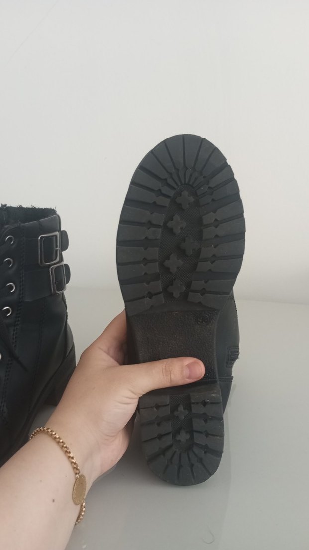 Tokalı Siyah Deri Punk Botlar - Görsel 4