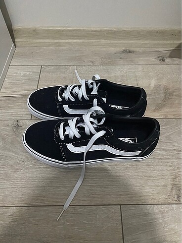 40,5 Beden Vans Wm Ward