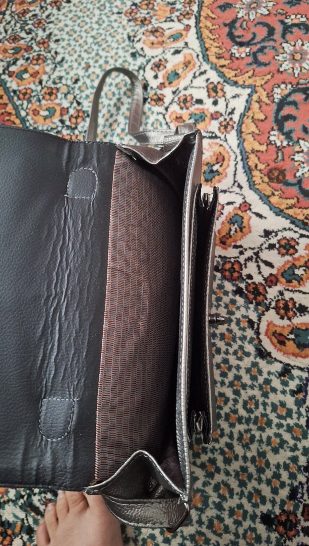 Gri Deri Zincir Detaylı Kadın Çanta - Görsel 2