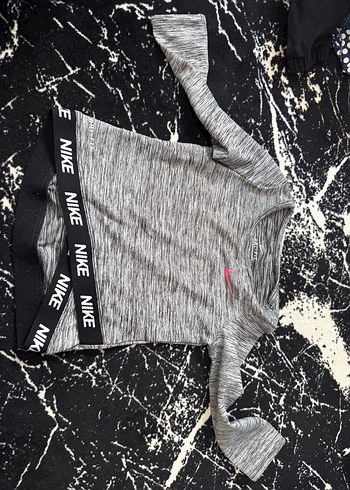 Nike Gri Uzun Kollu Kırçıllı Body