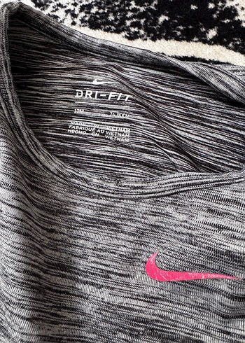 6-9 Ay Beden Nike Gri Uzun Kollu Kırçıllı Body