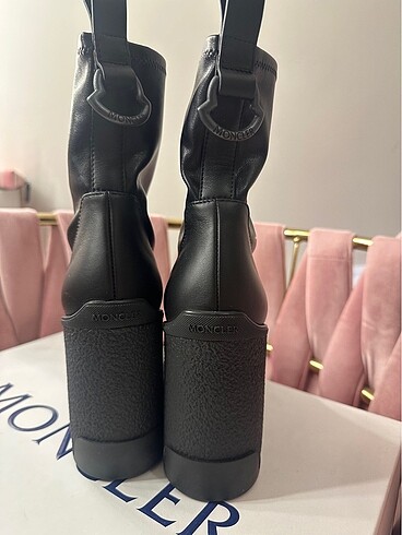 Moncler Moncler Bot
